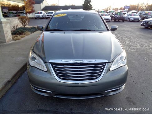 Used 2013 Chrysler 200 Touring image 16