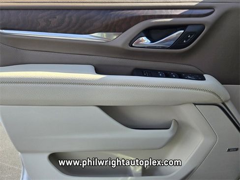 Used 2021 GMC Yukon Denali w/ Denali Premium Package image 33