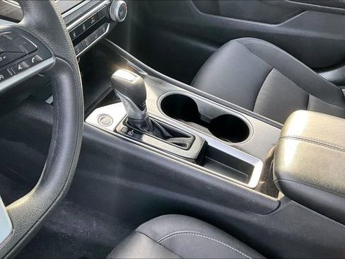 Used 2024 Nissan Altima 2.5 SV image 13