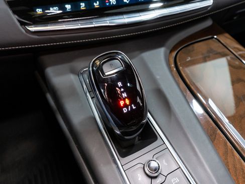 Used 2023 Cadillac Escalade Sport Platinum w/ LPO, ONYX Package image 27