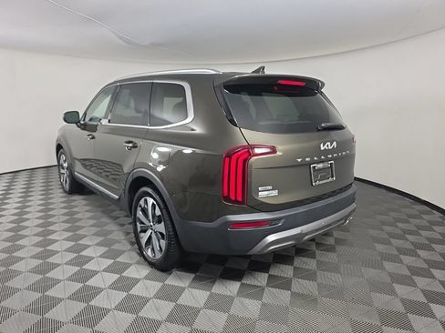 Used 2022 Kia Telluride EX w/ EX Premium Package AWD/4WD image 3
