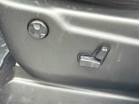 Used 2020 Jeep Grand Cherokee Overland image 24