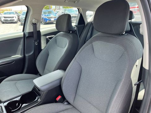 Used 2025 Kia K4 FWD image 37