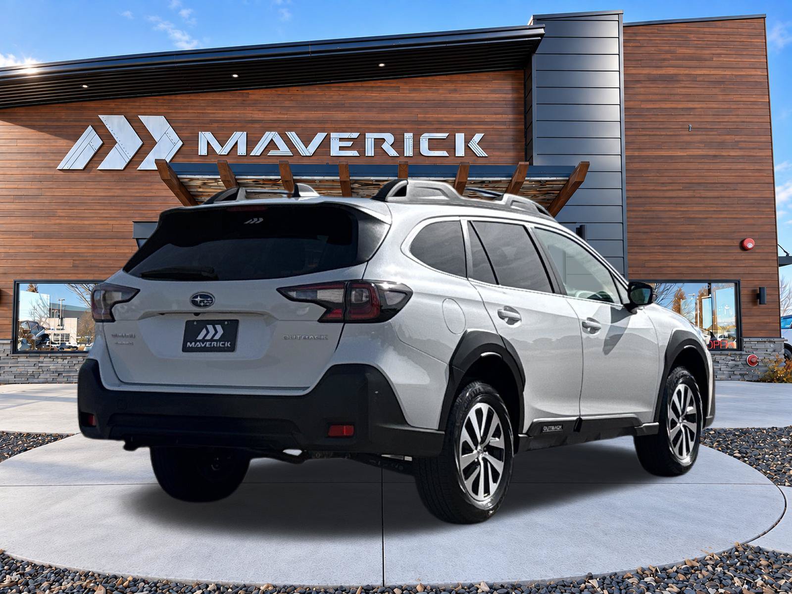 Used 2024 Subaru Outback Premium AWD/4WD image 12