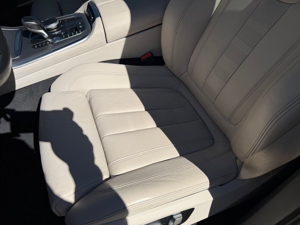 Used 2022 BMW X5 xDrive40i w/ M Sport Package AWD/4WD image 15