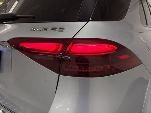 Used 2024 Mercedes-Benz GLE 53 AMG 4MATIC image 9