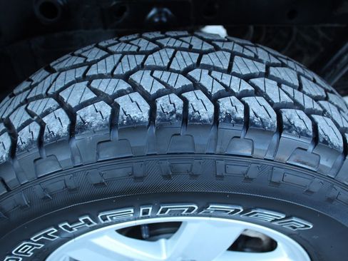 Used 2019 Ford F150 XL w/ XL Power Equipment Group image 9