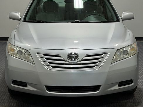Used 2007 Toyota Camry LE image 3