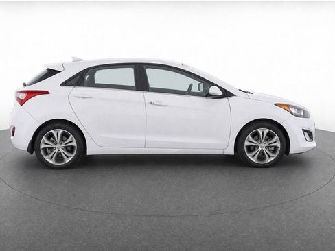 Used 2014 Hyundai Elantra GT w/ Option Group 02 FWD image 8