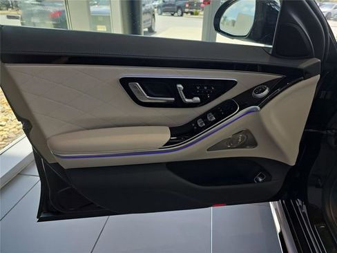 New 2026 Mercedes-Benz S 580 4MATIC Sedan image 12