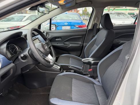 Used 2025 Nissan Versa SV FWD image 24