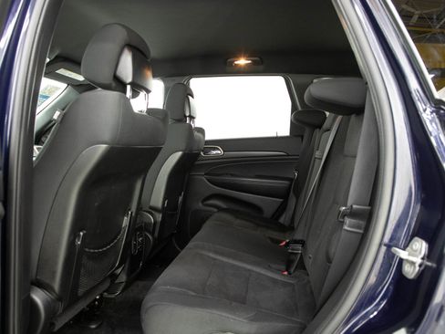 Used 2015 Jeep Grand Cherokee Laredo w/ Quick Order Package 23E AWD/4WD image 14