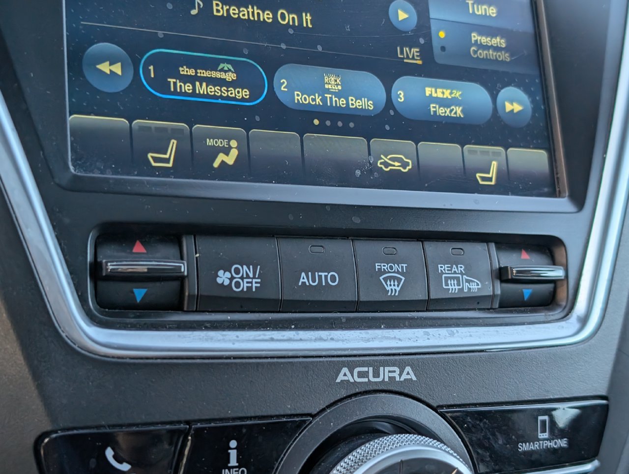 Used 2020 Acura MDX SH-AWD image 15