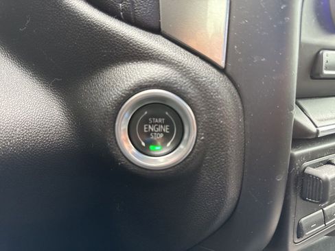 Used 2021 Chevrolet Silverado 1500 LT Trail Boss w/ Bed Protection Package image 17