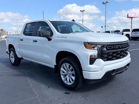 New 2026 Chevrolet Silverado 1500 Custom image 2