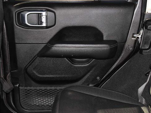 Used 2020 Jeep Wrangler Unlimited Sahara w/ Uconnect 4C Nav & Sound Group image 20