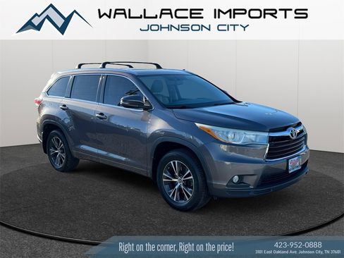 Used 2016 Toyota Highlander XLE image 7