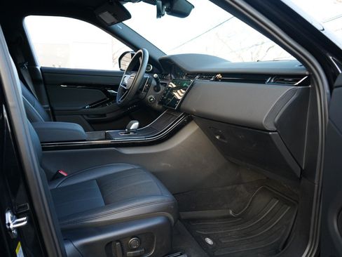 Used 2024 Land Rover Range Rover Evoque S AWD/4WD image 33