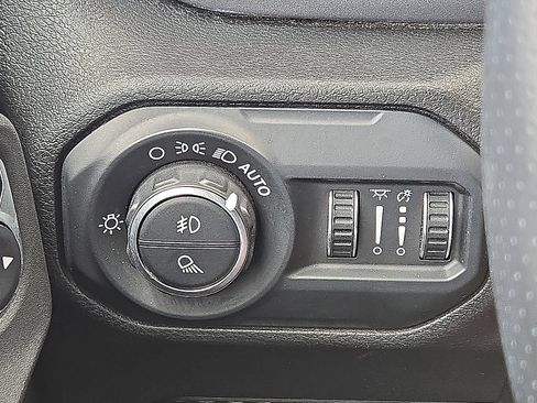 Used 2021 Jeep Gladiator Mojave w/ Safety Group AWD/4WD image 32
