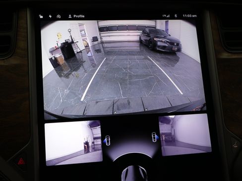 Used 2018 Tesla Model S 100D AWD/4WD image 22