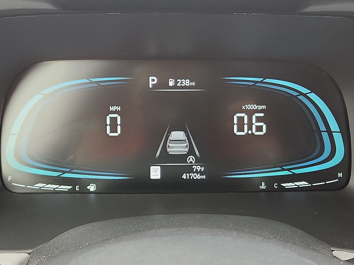 Used 2025 Hyundai Palisade SEL FWD image 11