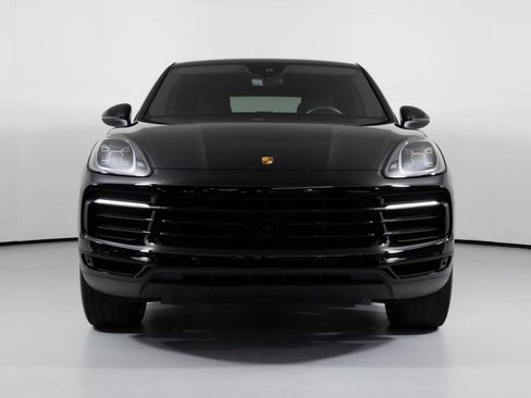 Used 2021 Porsche Cayenne Coupe image 10