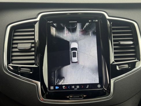 Used 2025 Volvo XC90 B6 Ultra image 18