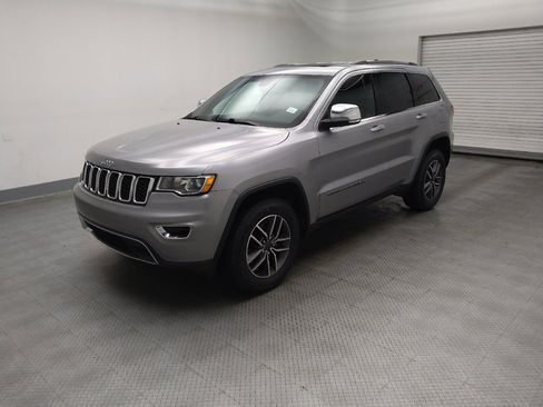 Used 2021 Jeep Grand Cherokee Limited AWD/4WD image 2