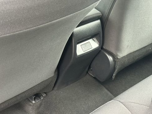 Used 2025 Toyota Corolla LE FWD image 36