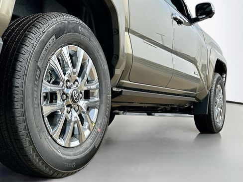 Certified 2025 Toyota Tacoma Limited image 15