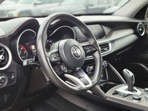 Used 2020 Alfa Romeo Stelvio Ti w/ Nero Edizione image 21