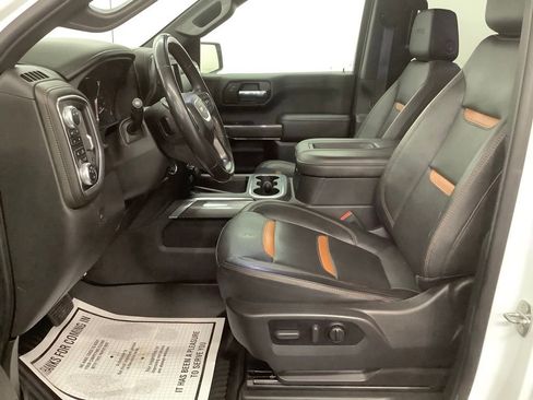 Used 2022 GMC Sierra 1500 AT4 w/ AT4 Premium Package AWD/4WD image 11