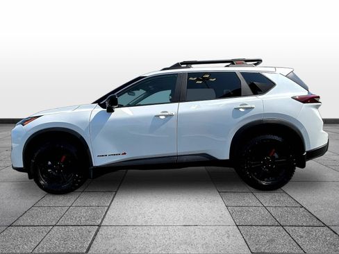 Certified 2026 Nissan Rogue SV AWD/4WD image 8