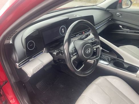 Used 2023 Hyundai Elantra Limited image 19