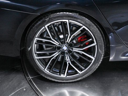 Used 2023 BMW 540i w/ M Sport Package image 8