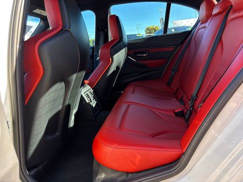 Used 2018 BMW M3 image 22