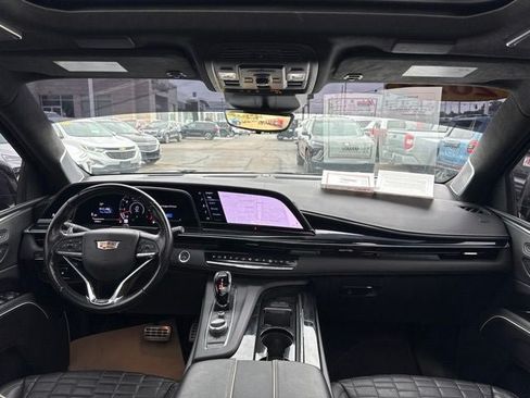 Used 2023 Cadillac Escalade ESV V AWD/4WD image 27