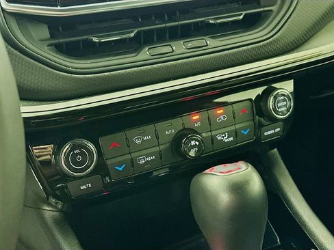 Certified 2025 Jeep Compass Trailhawk w/ Trailhawk Elite Group image 26