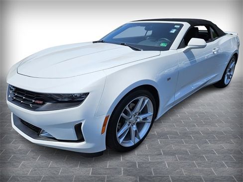 Used 2019 Chevrolet Camaro LT w/ RS Package image 3