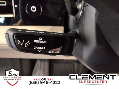 Used 2022 Porsche Taycan image 14