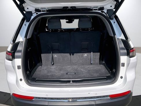 Used 2021 Jeep Grand Cherokee L Limited image 27