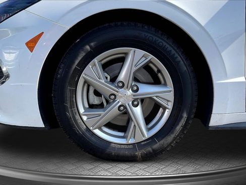 Used 2021 Hyundai Sonata SE image 9