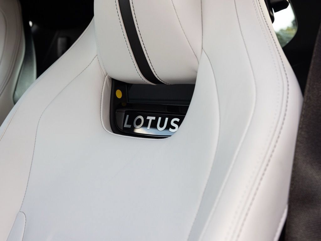 Used 2025 Lotus Emira RWD image 25