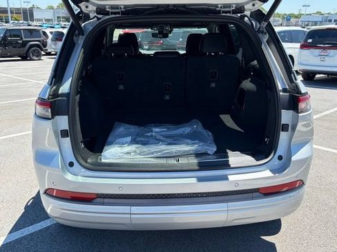 New 2026 Jeep Grand Cherokee Summit AWD/4WD image 6