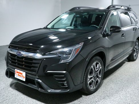 Used 2023 Subaru Ascent Limited AWD/4WD image 33