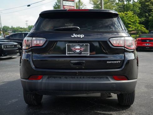 Used 2018 Jeep Compass Sport FWD image 18