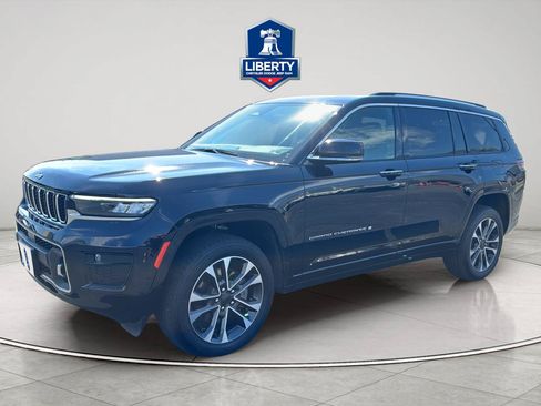 Used 2023 Jeep Grand Cherokee L Overland AWD/4WD image 3