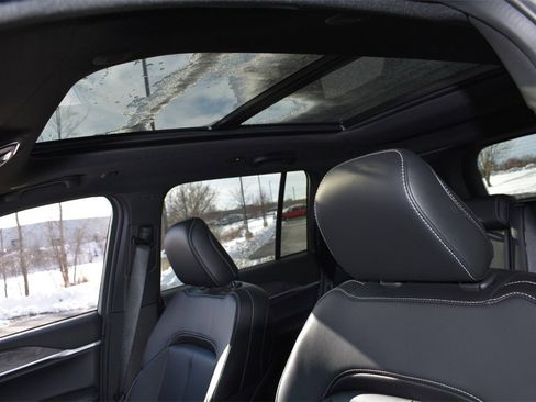 New 2025 Jeep Grand Cherokee Limited w/ Trailer Tow Package image 16