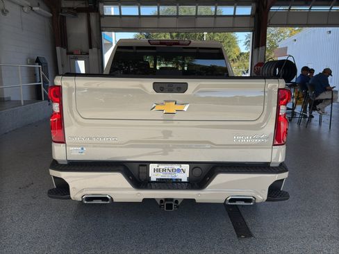 New 2026 Chevrolet Silverado 1500 High Country image 6