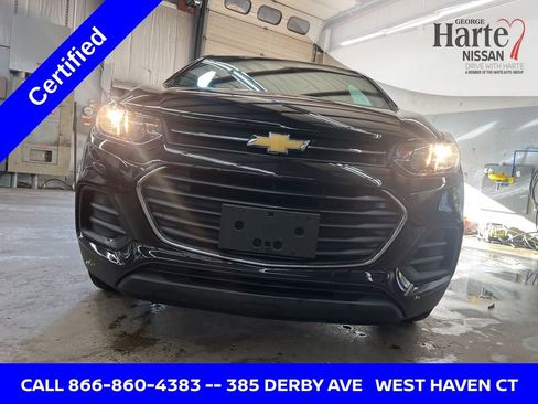 Used 2022 Chevrolet Trax LS w/ Tint and Cruise Package image 8